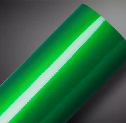 Envelopamento de Geladeira Com Adesivo Brilhante Verde