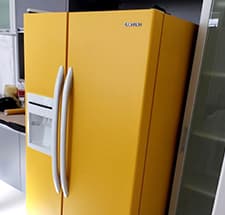 Envelopamento de Geladeira Com Adesivo Fosco Amarelo RJ