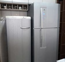 Envelopamento de Geladeira Com Adesivo Fosco Inox RJ